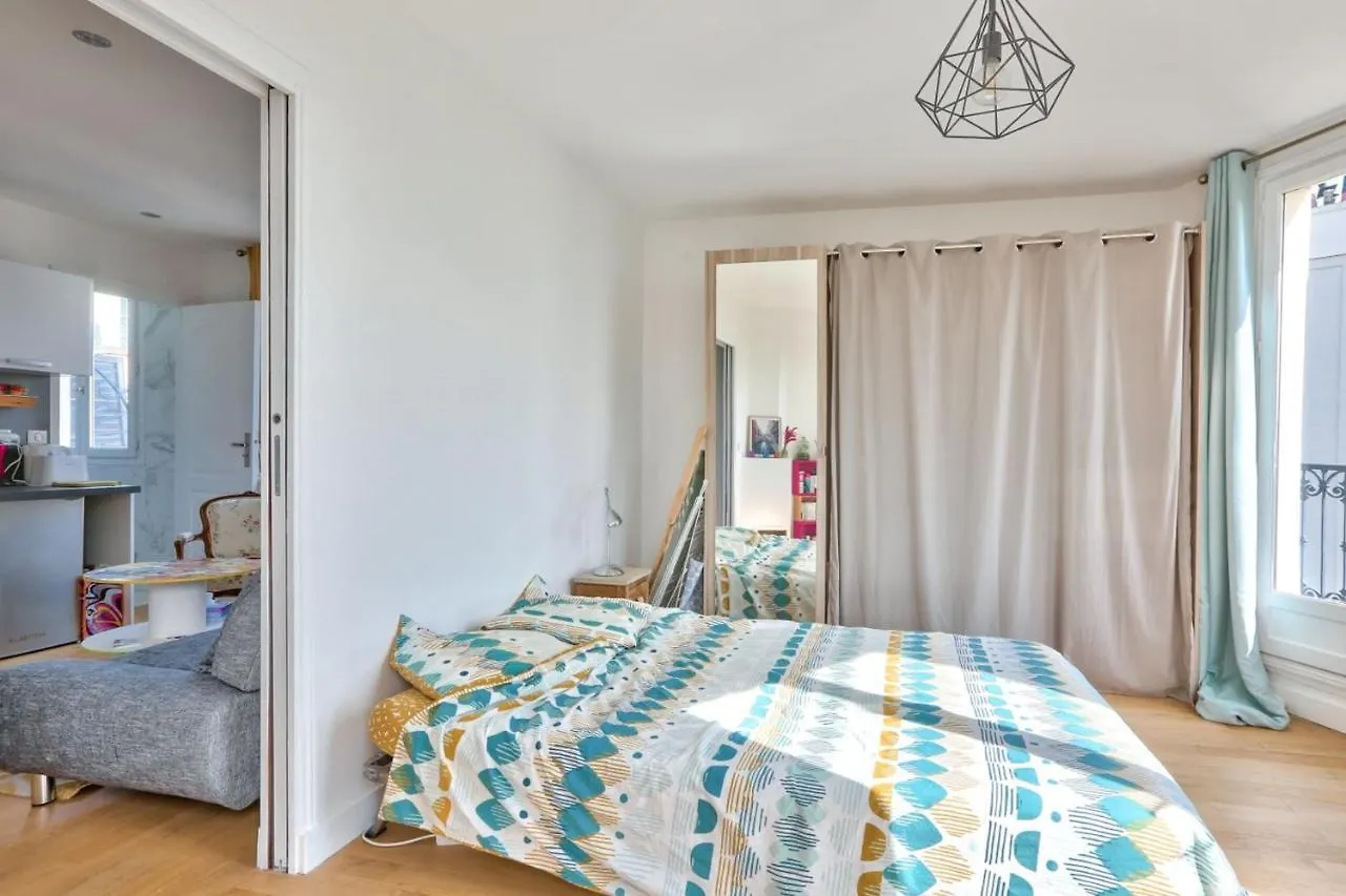 Beautiful Apartment In Belleville