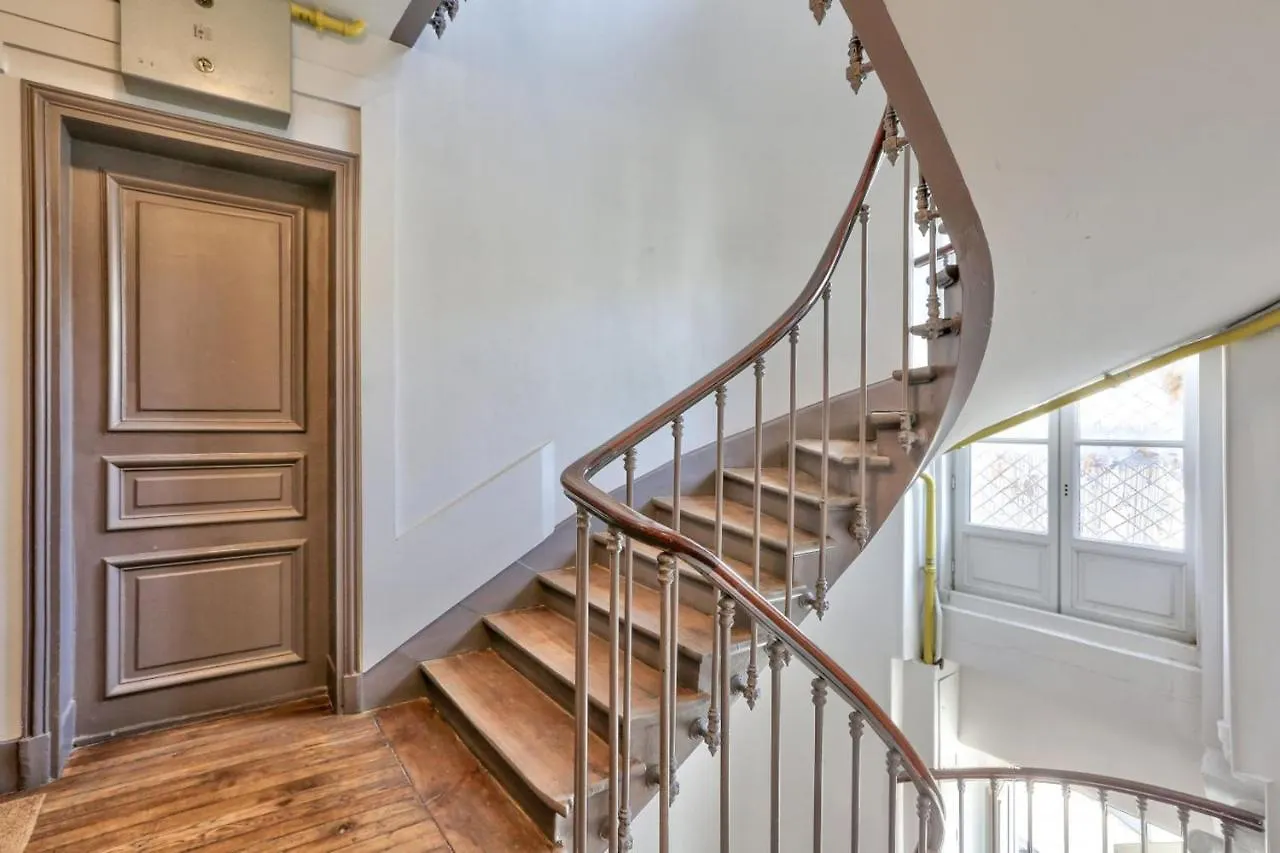 Beautiful Apartment In Belleville 0*, Paris
